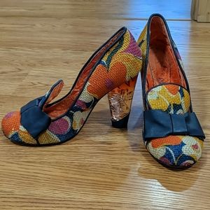 Irregular choice pumps